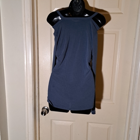 Time and tru blouse size small - Picture 4 of 5